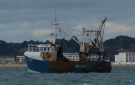 trawler in bay 25/10/2014